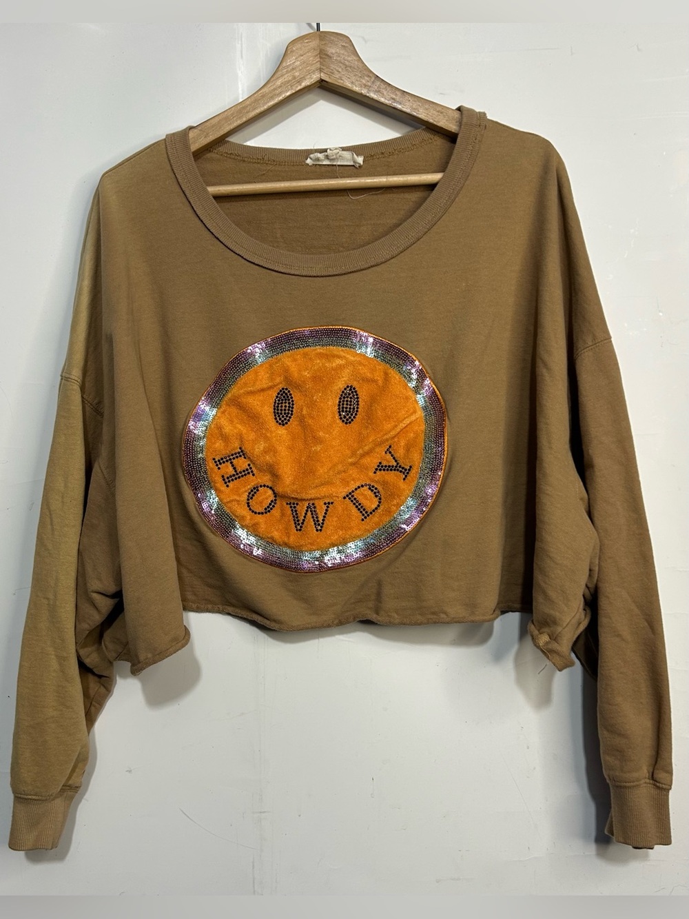 5 for $25🔥Peach Love California Smiley Face Cropped Tan‎ Sweatshirt Large